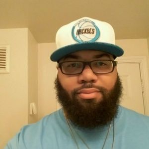 Meet your Posher, Adrian